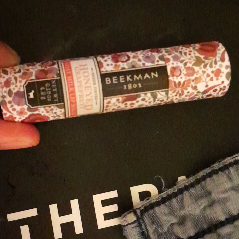 Beekman 1802 honeyed grapefruit lip balm